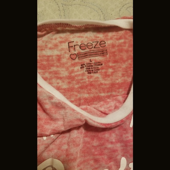 Red tank top - Picture 2 of 2